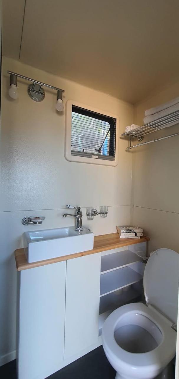 הבונים Cozy Seaview Glamping Caravan מראה חיצוני תמונה